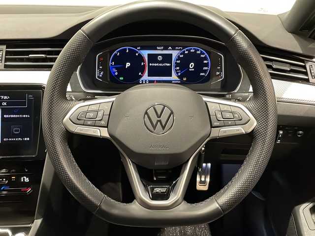 フォルクスワーゲン ＶＷ パサート ヴァリアント TDI Rライン 新潟県 2022(令4)年 2.9万km ディープブラックパールエフェクト オプション/電動パノラマガラスルーフ/Rline標準装備/・Rline専用ナパレザーシート/・Rline専用ペダルクラスター/・19インチアルミホイール/標準装備/・デジタルメータークラスター/・ヘッドアップディスプレイ/・LEDマトリックスヘッドライト/・パークディスタンスコントロール/・オブティカルパーキングシステム/・シートヒーター/・パワーシート/・パワーテールゲート/・アダプティブクルーズコントロール/・レーンキープアシスト/・レーンチェンジアシスト/・Volkswagen純正DiscoverPro/・Applecarplay/・Androidauto/・フルセグTV/・ETC