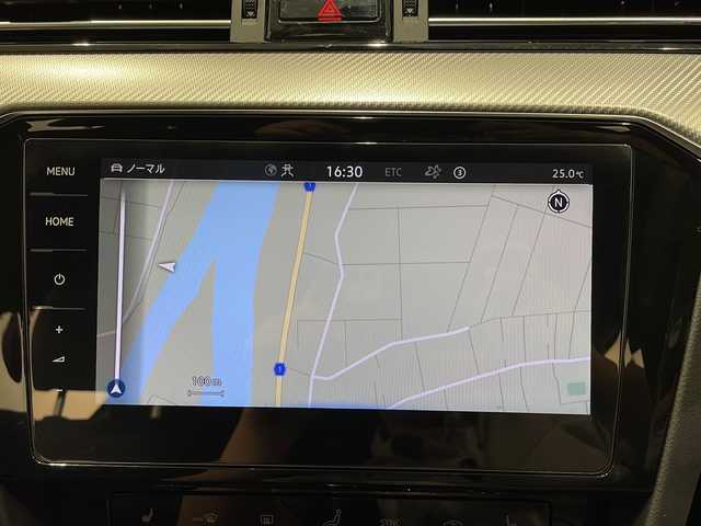 フォルクスワーゲン ＶＷ パサート ヴァリアント TDI Rライン 新潟県 2022(令4)年 2.9万km ディープブラックパールエフェクト オプション/電動パノラマガラスルーフ/Rline標準装備/・Rline専用ナパレザーシート/・Rline専用ペダルクラスター/・19インチアルミホイール/標準装備/・デジタルメータークラスター/・ヘッドアップディスプレイ/・LEDマトリックスヘッドライト/・パークディスタンスコントロール/・オブティカルパーキングシステム/・シートヒーター/・パワーシート/・パワーテールゲート/・アダプティブクルーズコントロール/・レーンキープアシスト/・レーンチェンジアシスト/・Volkswagen純正DiscoverPro/・Applecarplay/・Androidauto/・フルセグTV/・ETC