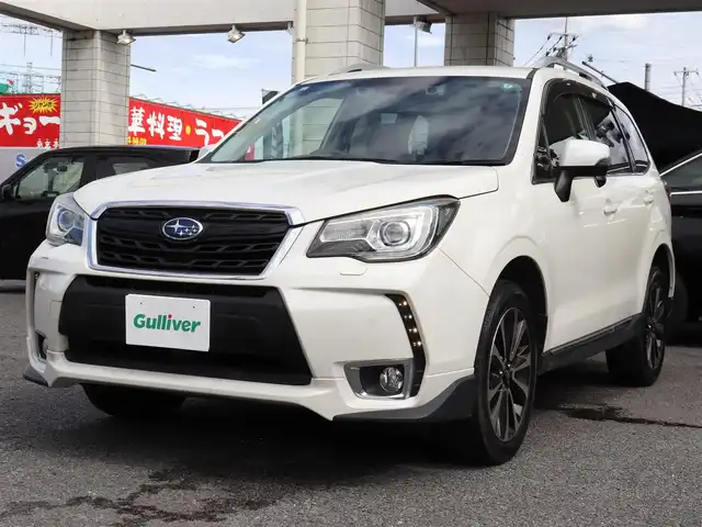 スバル フォレスター 2．0XT アイサイト 神奈川県 2015(平27)年 5.9万km クリスタルホワイトP 4WD/シルバールーフレール/ステアリングスイッチ/ETC /バックカメラ /純正メモリナビ /CD/DVDプレーヤー/フルセグテレビ/シートヒーター/クルーズコントロール/ドアバイザー/プッシュスタート/保証書/取説/スペアキー/記録簿(H28/29/30/R3/5/6/)