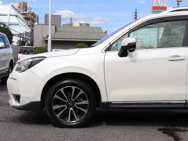 スバル フォレスター 2．0XT アイサイト 神奈川県 2015(平27)年 5.9万km クリスタルホワイトP 4WD/シルバールーフレール/ステアリングスイッチ/ETC /バックカメラ /純正メモリナビ /CD/DVDプレーヤー/フルセグテレビ/シートヒーター/クルーズコントロール/ドアバイザー/プッシュスタート/保証書/取説/スペアキー/記録簿(H28/29/30/R3/5/6/)