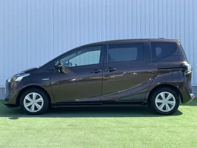 トヨタ シエンタ ハイブリッド X 香川県 2019(令1)年 7.5万km ヴィンテージブラウンパールクリスタルシャイン 純正SDナビゲーション（NSLN-W68）/【AM/FM/Bluetooth】/バックカメラ/クリアランスソナー（前後）/トヨタセーフティセンス/→プリクラッシュセーフティ（衝突被害軽減）/→プロアクティブドライビングアシスト（ハンドル操作支援）/→レーンディパーチャーアラート（車線逸脱警報）/→オートマチックハイビーム/ETC/片側パワースライドドア/フロアマット/電動格納ミラー（ウィンカー付）/横滑り防止装置/スマートキー/スペアキー