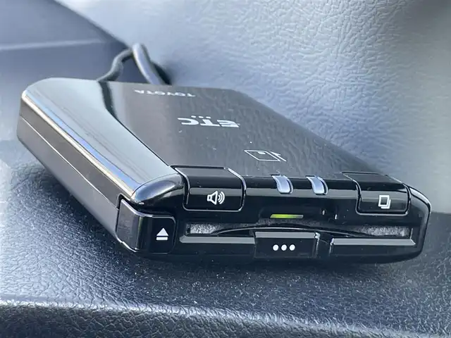 トヨタ シエンタ ハイブリッド X 香川県 2019(令1)年 7.5万km ヴィンテージブラウンパールクリスタルシャイン 純正SDナビゲーション（NSLN-W68）/【AM/FM/Bluetooth】/バックカメラ/クリアランスソナー（前後）/トヨタセーフティセンス/→プリクラッシュセーフティ（衝突被害軽減）/→プロアクティブドライビングアシスト（ハンドル操作支援）/→レーンディパーチャーアラート（車線逸脱警報）/→オートマチックハイビーム/ETC/片側パワースライドドア/フロアマット/電動格納ミラー（ウィンカー付）/横滑り防止装置/スマートキー/スペアキー