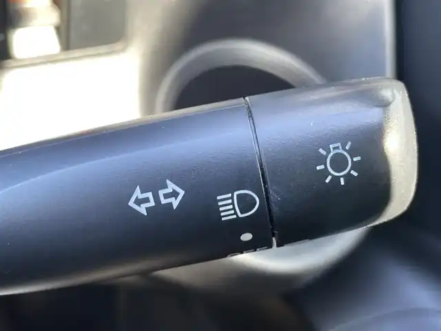 トヨタ シエンタ ハイブリッド X 香川県 2019(令1)年 7.5万km ヴィンテージブラウンパールクリスタルシャイン 純正SDナビゲーション（NSLN-W68）/【AM/FM/Bluetooth】/バックカメラ/クリアランスソナー（前後）/トヨタセーフティセンス/→プリクラッシュセーフティ（衝突被害軽減）/→プロアクティブドライビングアシスト（ハンドル操作支援）/→レーンディパーチャーアラート（車線逸脱警報）/→オートマチックハイビーム/ETC/片側パワースライドドア/フロアマット/電動格納ミラー（ウィンカー付）/横滑り防止装置/スマートキー/スペアキー