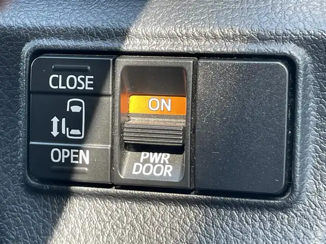 トヨタ シエンタ ハイブリッド X 香川県 2019(令1)年 7.5万km ヴィンテージブラウンパールクリスタルシャイン 純正SDナビゲーション（NSLN-W68）/【AM/FM/Bluetooth】/バックカメラ/クリアランスソナー（前後）/トヨタセーフティセンス/→プリクラッシュセーフティ（衝突被害軽減）/→プロアクティブドライビングアシスト（ハンドル操作支援）/→レーンディパーチャーアラート（車線逸脱警報）/→オートマチックハイビーム/ETC/片側パワースライドドア/フロアマット/電動格納ミラー（ウィンカー付）/横滑り防止装置/スマートキー/スペアキー