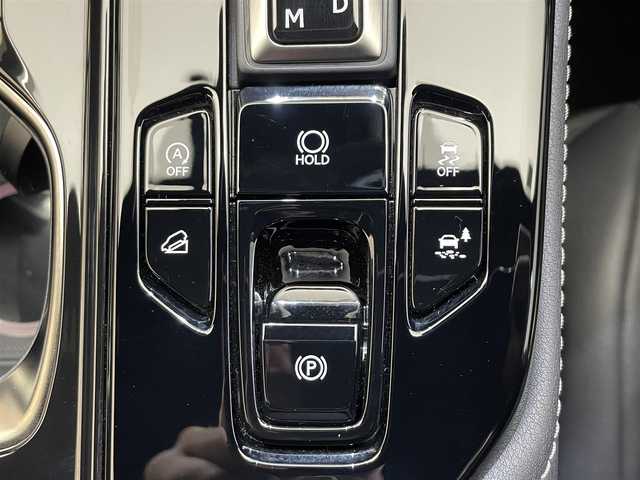 レクサス ＮＸ 350 Fスポーツ 栃木県 2023(令5)年 1.3万km ホワイトノーヴァガラスフレーク ４WD/2.4リッターターボ/寒冷地仕様/パノラミックビューモニター/カラーヘッドアップディスプレイ/パフォーマンスダンパー/NAVI・AI-AVS/ハンズフリーパワーバックドア/Fスポーツ専用本革シート/レクサスセーフティシステム＋/レーダークルーズコントロール/レーントレーシングアシスト/レーンチェンジアシスト/緊急時操舵支援/プリクラッシュセーフティ/プロアクティブドライビングアシスト/オートマチックハイビーム/ドアオープン制御付き安心降車アシスト/フロントクロストラフィックアラート/ブラインドスポットモニター/クリアランスソナー/パーキングサポートブレーキ/ダウンヒルアシスト/パワーシート・シートヒーター・シートベンチレーション(前席)/ステアリングヒーター/AC100V100Wアクセサリーコンセント/14インチディスプレイオーディオ/コネクティッドナビ/フルセグTV/純正ドライブレコーダー(前後)/ETC2.0/純正20インチアルミホイール