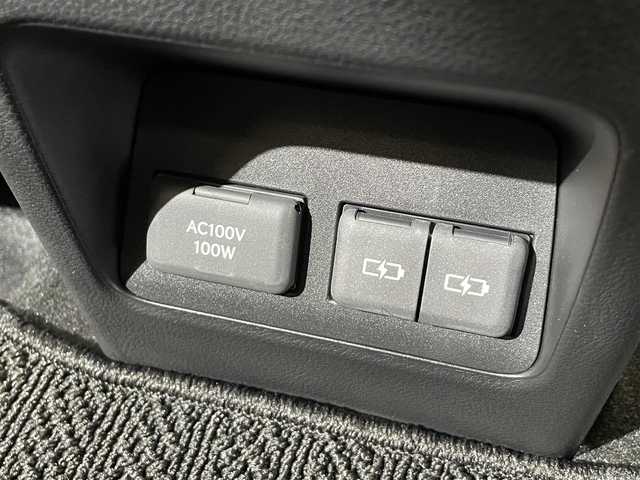 レクサス ＮＸ 350 Fスポーツ 栃木県 2023(令5)年 1.3万km ホワイトノーヴァガラスフレーク ４WD/2.4リッターターボ/寒冷地仕様/パノラミックビューモニター/カラーヘッドアップディスプレイ/パフォーマンスダンパー/NAVI・AI-AVS/ハンズフリーパワーバックドア/Fスポーツ専用本革シート/レクサスセーフティシステム＋/レーダークルーズコントロール/レーントレーシングアシスト/レーンチェンジアシスト/緊急時操舵支援/プリクラッシュセーフティ/プロアクティブドライビングアシスト/オートマチックハイビーム/ドアオープン制御付き安心降車アシスト/フロントクロストラフィックアラート/ブラインドスポットモニター/クリアランスソナー/パーキングサポートブレーキ/ダウンヒルアシスト/パワーシート・シートヒーター・シートベンチレーション(前席)/ステアリングヒーター/AC100V100Wアクセサリーコンセント/14インチディスプレイオーディオ/コネクティッドナビ/フルセグTV/純正ドライブレコーダー(前後)/ETC2.0/純正20インチアルミホイール