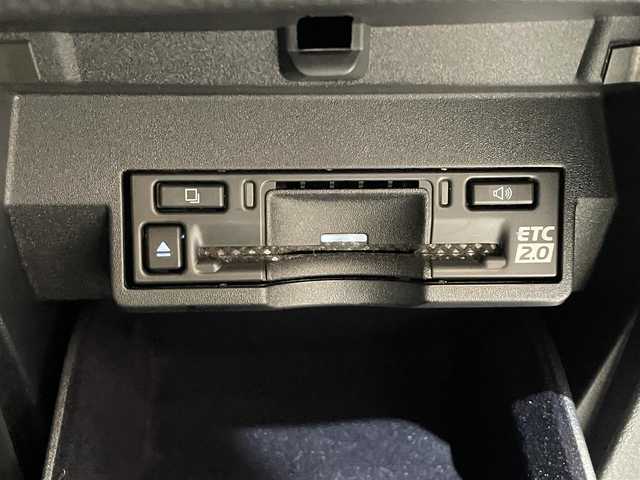 レクサス ＮＸ 350 Fスポーツ 栃木県 2023(令5)年 1.3万km ホワイトノーヴァガラスフレーク ４WD/2.4リッターターボ/寒冷地仕様/パノラミックビューモニター/カラーヘッドアップディスプレイ/パフォーマンスダンパー/NAVI・AI-AVS/ハンズフリーパワーバックドア/Fスポーツ専用本革シート/レクサスセーフティシステム＋/レーダークルーズコントロール/レーントレーシングアシスト/レーンチェンジアシスト/緊急時操舵支援/プリクラッシュセーフティ/プロアクティブドライビングアシスト/オートマチックハイビーム/ドアオープン制御付き安心降車アシスト/フロントクロストラフィックアラート/ブラインドスポットモニター/クリアランスソナー/パーキングサポートブレーキ/ダウンヒルアシスト/パワーシート・シートヒーター・シートベンチレーション(前席)/ステアリングヒーター/AC100V100Wアクセサリーコンセント/14インチディスプレイオーディオ/コネクティッドナビ/フルセグTV/純正ドライブレコーダー(前後)/ETC2.0/純正20インチアルミホイール