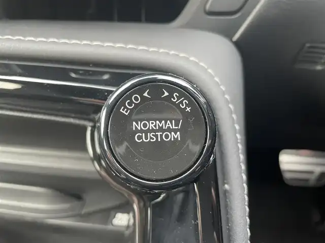 レクサス ＮＸ 350 Fスポーツ 栃木県 2023(令5)年 1.3万km ホワイトノーヴァガラスフレーク ４WD/2.4リッターターボ/寒冷地仕様/パノラミックビューモニター/カラーヘッドアップディスプレイ/パフォーマンスダンパー/NAVI・AI-AVS/ハンズフリーパワーバックドア/Fスポーツ専用本革シート/レクサスセーフティシステム＋/レーダークルーズコントロール/レーントレーシングアシスト/レーンチェンジアシスト/緊急時操舵支援/プリクラッシュセーフティ/プロアクティブドライビングアシスト/オートマチックハイビーム/ドアオープン制御付き安心降車アシスト/フロントクロストラフィックアラート/ブラインドスポットモニター/クリアランスソナー/パーキングサポートブレーキ/ダウンヒルアシスト/パワーシート・シートヒーター・シートベンチレーション(前席)/ステアリングヒーター/AC100V100Wアクセサリーコンセント/14インチディスプレイオーディオ/コネクティッドナビ/フルセグTV/純正ドライブレコーダー(前後)/ETC2.0/純正20インチアルミホイール