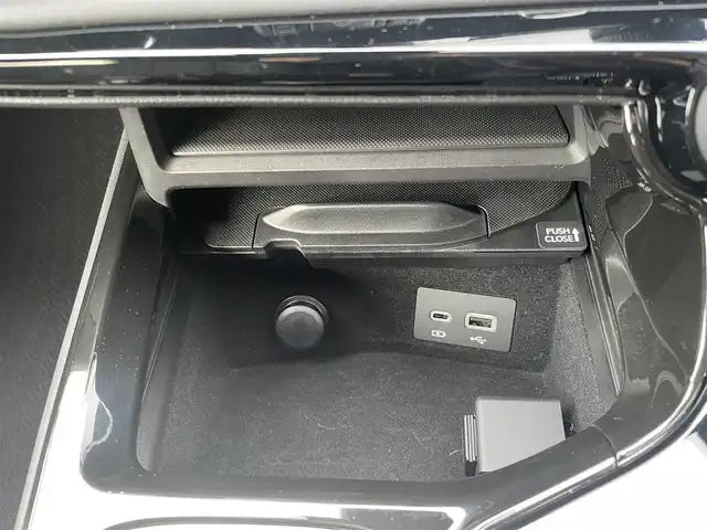 レクサス ＮＸ 350 Fスポーツ 栃木県 2023(令5)年 1.3万km ホワイトノーヴァガラスフレーク ４WD/2.4リッターターボ/寒冷地仕様/パノラミックビューモニター/カラーヘッドアップディスプレイ/パフォーマンスダンパー/NAVI・AI-AVS/ハンズフリーパワーバックドア/Fスポーツ専用本革シート/レクサスセーフティシステム＋/レーダークルーズコントロール/レーントレーシングアシスト/レーンチェンジアシスト/緊急時操舵支援/プリクラッシュセーフティ/プロアクティブドライビングアシスト/オートマチックハイビーム/ドアオープン制御付き安心降車アシスト/フロントクロストラフィックアラート/ブラインドスポットモニター/クリアランスソナー/パーキングサポートブレーキ/ダウンヒルアシスト/パワーシート・シートヒーター・シートベンチレーション(前席)/ステアリングヒーター/AC100V100Wアクセサリーコンセント/14インチディスプレイオーディオ/コネクティッドナビ/フルセグTV/純正ドライブレコーダー(前後)/ETC2.0/純正20インチアルミホイール