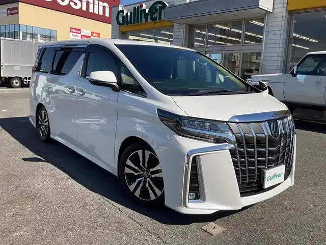 トヨタ アルファード S Cパッケージ 滋賀県 2021(令3)年 3万km ホワイトパールクリスタルシャイン 車検8年9月まで/ファイナルコネクションリミテッドII車高調/トヨタセーフティセンス/ブラインドスポットモニター/パーキングサポートブレーキ/サンルーフ/デジタルインナーミラー/ディスプレイオーディオ/Bluetooth、DVD、CD、Apple CayPlay/バックカメラ/ETC/両側パワースライドドア/純正12.1インチフリップダウンモニター/前ドライブレコーダー/前シートヒーター/ステアリングヒーター/純正3眼LEDヘッドライト/LEDフォグランプ/取扱説明書/保証書