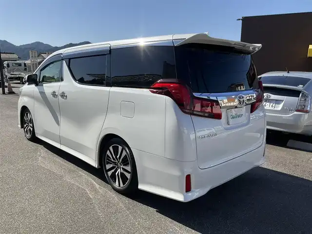 トヨタ アルファード S Cパッケージ 滋賀県 2021(令3)年 3万km ホワイトパールクリスタルシャイン 車検8年9月まで/ファイナルコネクションリミテッドII車高調/トヨタセーフティセンス/ブラインドスポットモニター/パーキングサポートブレーキ/サンルーフ/デジタルインナーミラー/ディスプレイオーディオ/Bluetooth、DVD、CD、Apple CayPlay/バックカメラ/ETC/両側パワースライドドア/純正12.1インチフリップダウンモニター/前ドライブレコーダー/前シートヒーター/ステアリングヒーター/純正3眼LEDヘッドライト/LEDフォグランプ/取扱説明書/保証書
