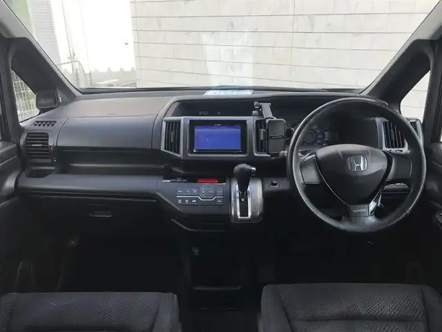 ホンダ ステップワゴン スパーダ S 栃木県 2011(平23)年 7.9万km プレミアムブラキッシュパール 株)IDOMが運営する【じしゃロン小山店】の自社ローン専用車両になります。こちらは現金またはオートローンご利用時の価格です。自社ローンご希望の方は別途その旨お申付け下さい//社外フルセグナビ/（CD/DVD/AM/FMラジオ）/リモコンキー/プッシュスタート/バックカメラ/ＥＴＣ/両側パワースライドドア/パドルシフト/防眩ミラー/電動格納ドアミラー/パワーウインドウ/オートライト