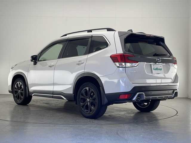 スバル フォレスター スポーツ 宮崎県 2021(令3)年 2.5万km クリスタルホワイトP ワンオーナー/アイサイト/〇プリクラッシュブレーキ/〇ツーリングアシスト/・全車速追従型クルーズコントロール/・車線中央維持・先行車追従操舵機能/〇車線逸脱抑制機能/〇AT誤発進抑制制御/〇AT誤後進抑制制御/〇車線逸脱警報/〇ふらつき警報/〇先行車発進お知らせ/〇定速クルーズコントロール/〇RAB（後退時ブレーキアシスト）/ブラインドスポットモニター/コーナーセンサー/デジタルインナーミラー/純正8インチナビ/フルセグTV/サイド/バックカメラ/ハーフレザーシート/パワーシート/シートヒーター/電動リアゲート/LEDヘッドライト/純正18インチAW/ETC/スマートキー×２/保証書/取扱説明書