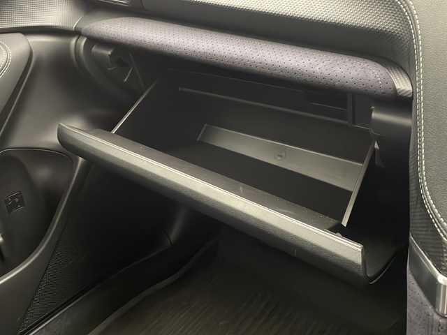 スバル フォレスター スポーツ 宮崎県 2021(令3)年 2.5万km クリスタルホワイトP ワンオーナー/アイサイト/〇プリクラッシュブレーキ/〇ツーリングアシスト/・全車速追従型クルーズコントロール/・車線中央維持・先行車追従操舵機能/〇車線逸脱抑制機能/〇AT誤発進抑制制御/〇AT誤後進抑制制御/〇車線逸脱警報/〇ふらつき警報/〇先行車発進お知らせ/〇定速クルーズコントロール/〇RAB（後退時ブレーキアシスト）/ブラインドスポットモニター/コーナーセンサー/デジタルインナーミラー/純正8インチナビ/フルセグTV/サイド/バックカメラ/ハーフレザーシート/パワーシート/シートヒーター/電動リアゲート/LEDヘッドライト/純正18インチAW/ETC/スマートキー×２/保証書/取扱説明書