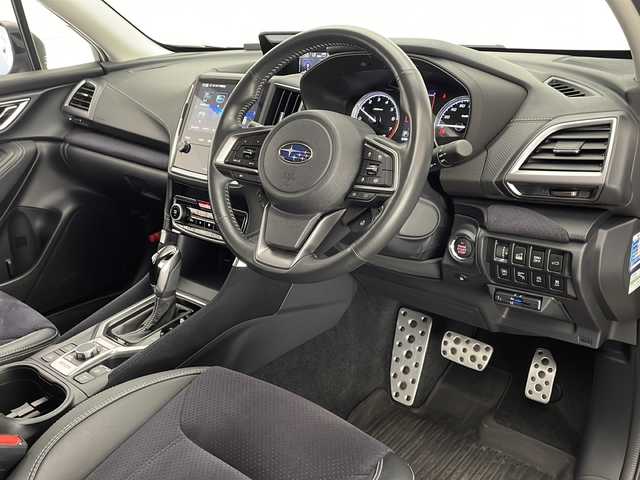 スバル フォレスター スポーツ 宮崎県 2021(令3)年 2.5万km クリスタルホワイトP ワンオーナー/アイサイト/〇プリクラッシュブレーキ/〇ツーリングアシスト/・全車速追従型クルーズコントロール/・車線中央維持・先行車追従操舵機能/〇車線逸脱抑制機能/〇AT誤発進抑制制御/〇AT誤後進抑制制御/〇車線逸脱警報/〇ふらつき警報/〇先行車発進お知らせ/〇定速クルーズコントロール/〇RAB（後退時ブレーキアシスト）/ブラインドスポットモニター/コーナーセンサー/デジタルインナーミラー/純正8インチナビ/フルセグTV/サイド/バックカメラ/ハーフレザーシート/パワーシート/シートヒーター/電動リアゲート/LEDヘッドライト/純正18インチAW/ETC/スマートキー×２/保証書/取扱説明書