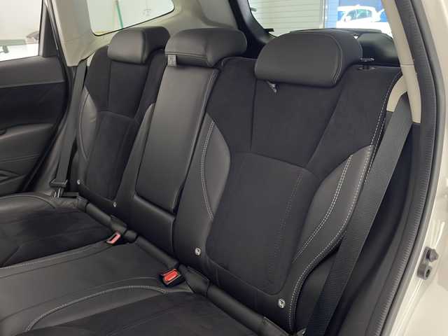 スバル フォレスター スポーツ 宮崎県 2021(令3)年 2.5万km クリスタルホワイトP ワンオーナー/アイサイト/〇プリクラッシュブレーキ/〇ツーリングアシスト/・全車速追従型クルーズコントロール/・車線中央維持・先行車追従操舵機能/〇車線逸脱抑制機能/〇AT誤発進抑制制御/〇AT誤後進抑制制御/〇車線逸脱警報/〇ふらつき警報/〇先行車発進お知らせ/〇定速クルーズコントロール/〇RAB（後退時ブレーキアシスト）/ブラインドスポットモニター/コーナーセンサー/デジタルインナーミラー/純正8インチナビ/フルセグTV/サイド/バックカメラ/ハーフレザーシート/パワーシート/シートヒーター/電動リアゲート/LEDヘッドライト/純正18インチAW/ETC/スマートキー×２/保証書/取扱説明書