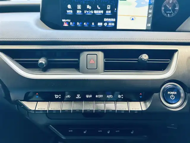 レクサス ＵＸ 250h Fスポーツ 大阪府 2021(令3)年 2.8万km ホワイトノーヴァガラスフレーク 純正ナビ/TV/360度カメラ/ACC/ブラインドスポット/純正18インチAW/LEDヘッドライト/電動リアゲート/クリアランスソナー/レザーシート/パワーシート/シートヒーター/Dシートメモリ/ステアリングヒーター