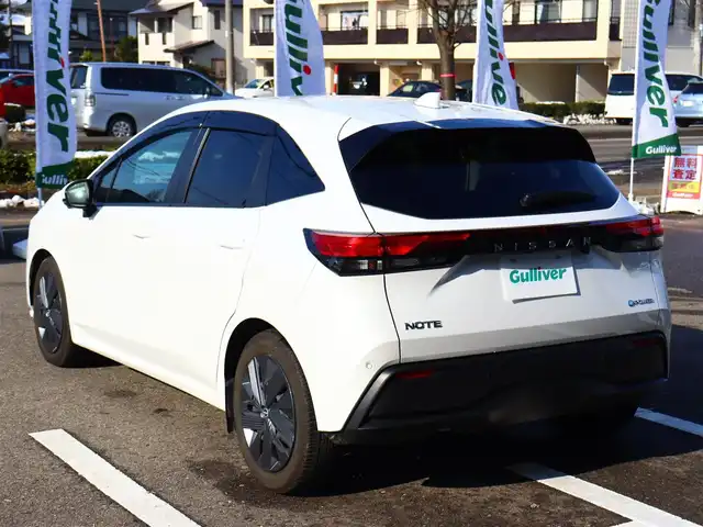 日産 ノート X 福島県 2022(令4)年 0.7万km ピュアホワイトパール  純 正 ナ ビ・フ ル セ グ T V/ ア ラ ウ ン ド ビ ュ ー モ ニ タ ー/ デ ジ タ ル イ ン ナ ー ミ ラ ー/ ド ラ イ ブ レ コ ー ダ ー/ プ ロ パ イ ロ ッ ト/ 置 く だ け 充 電/ E         T         C/ イ ン テ リ キ ー/ フ ォ グ ラ ン プ/ 新　車　保　証　書