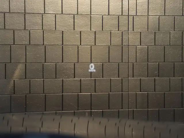 ボルボ Ｖ９０ T6 AWD インスクリプション 宮城県 2017(平29)年 4万km オニキスブラックP 純正ナビ【ＢＴ／ＣＤ／フルセグＴＶ】/サンルーフ　/アダプティブクルーズコントロール　/レーンキープアシスト/ブラインドスポットアシスト/ヘッドアップディスプレイ/パワーテールゲート/茶レザーシート　/全席シートヒーター　/Ｂｏｗｅｒｓ＆ｗｉｌｋｉｎｓサウンド　/パーキングアシスト/自動発車/ステアリングヒーター/前席メモリー付きパワーシート　/３６０°カメラ　/ルーフレール/前席エアシート/オートマチックハイビーム/パーキングアシスト/LEDヘッドライト/純正20インチAW/禁煙車