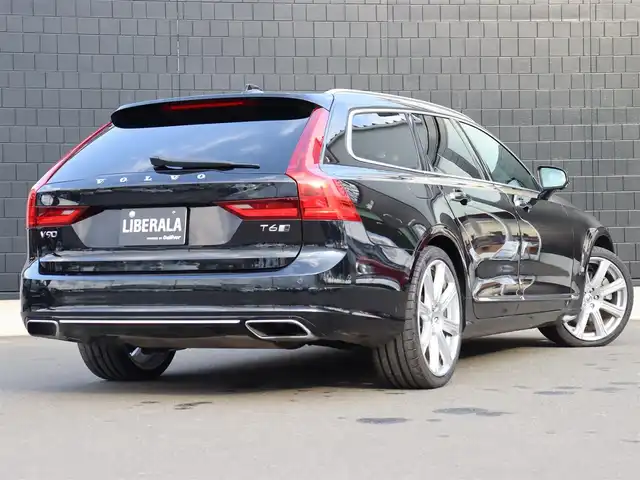 ボルボ Ｖ９０ T6 AWD インスクリプション 宮城県 2017(平29)年 4万km オニキスブラックP 純正ナビ【ＢＴ／ＣＤ／フルセグＴＶ】/サンルーフ　/アダプティブクルーズコントロール　/レーンキープアシスト/ブラインドスポットアシスト/ヘッドアップディスプレイ/パワーテールゲート/茶レザーシート　/全席シートヒーター　/Ｂｏｗｅｒｓ＆ｗｉｌｋｉｎｓサウンド　/パーキングアシスト/自動発車/ステアリングヒーター/前席メモリー付きパワーシート　/３６０°カメラ　/ルーフレール/前席エアシート/オートマチックハイビーム/パーキングアシスト/LEDヘッドライト/純正20インチAW/禁煙車