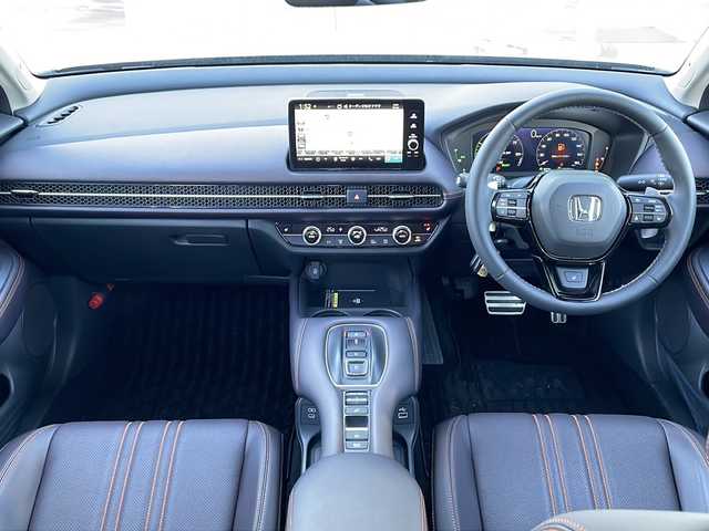 ホンダ ＺＲ－Ｖ ハイブリッド e:HEV Z 道東・釧路十勝 2024(令6)年 0.9万km スーパープラチナグレーメタリック 4WD/ワンオーナー/寒冷地仕様/純正ナビ　/(AM/FM/CD/DVD/BT)/純正ドライブレコーダー　前のみ/ビルトインETC2.0/アラウンドビューモニター/バックカメラ/レザーシート/パワーシート 前席/シートヒーター　前席/ステアリングヒーター/ステアリングスイッチ/シートメモリー/置くだけ充電/BOSEサウンド/新品冬タイヤ積込/純正18インチAW/純正フロアマット/電動リアゲート/MTモード付AT/アイドリングストップ/パーキングアシスト/レーダークルーズコントロール/コーナーセンサー　前後/レーンキープアシスト/ダウンヒルアシスト/オートライト/オートマチックハイビーム/ライトレベライザー/フォグランプ/盗難防止装置/ABS/横滑り防止装置/スペアキー