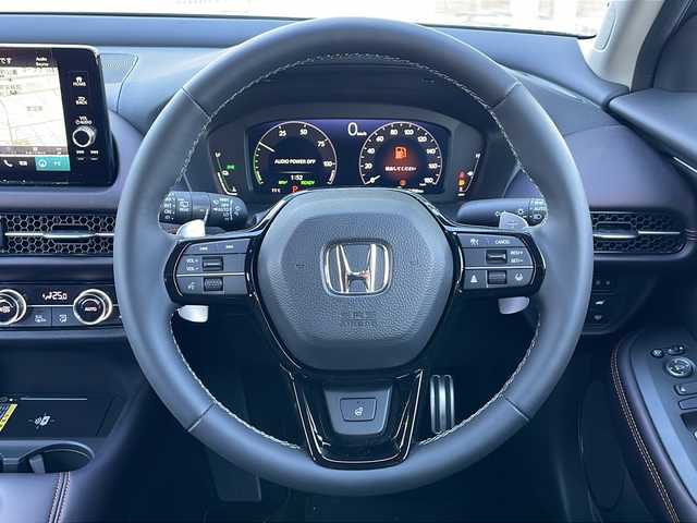 ホンダ ＺＲ－Ｖ ハイブリッド e:HEV Z 道東・釧路十勝 2024(令6)年 0.9万km スーパープラチナグレーメタリック 4WD/ワンオーナー/寒冷地仕様/純正ナビ　/(AM/FM/CD/DVD/BT)/純正ドライブレコーダー　前のみ/ビルトインETC2.0/アラウンドビューモニター/バックカメラ/レザーシート/パワーシート 前席/シートヒーター　前席/ステアリングヒーター/ステアリングスイッチ/シートメモリー/置くだけ充電/BOSEサウンド/新品冬タイヤ積込/純正18インチAW/純正フロアマット/電動リアゲート/MTモード付AT/アイドリングストップ/パーキングアシスト/レーダークルーズコントロール/コーナーセンサー　前後/レーンキープアシスト/ダウンヒルアシスト/オートライト/オートマチックハイビーム/ライトレベライザー/フォグランプ/盗難防止装置/ABS/横滑り防止装置/スペアキー