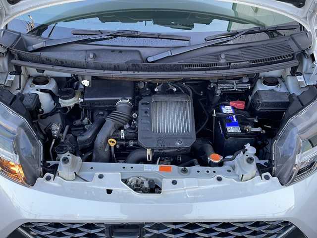 トヨタ タンク カスタムG－T 山口県 2016(平28)年 6.8万km パールホワイトⅢ 純正SDナビ【NSZT-W66T】/・Bluetooth接続/・フルセグTV/・DVD再生機能有/・AM/FM/バックカメラ/ETC/ドライブレコーダー/スマートアシスト/・衝突警報機能/・衝突回避支援ブレーキ機能/・誤発進抑制制御機能/・後方誤発進抑制制御機能/・レーダークルーズコントロール/・車線逸脱警報機能/・先行車発進お知らせ機能/シートヒーター/純正フロアマット/スマートキー/プッシュスタート/スペアキー1本/両側パワースライドドア/純正LEDライト/純正15インチアルミホイール/ドアバイザー/ウィンカーミラー