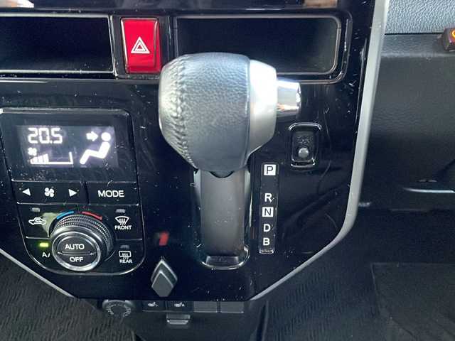 トヨタ タンク カスタムG－T 山口県 2016(平28)年 6.8万km パールホワイトⅢ 純正SDナビ【NSZT-W66T】/・Bluetooth接続/・フルセグTV/・DVD再生機能有/・AM/FM/バックカメラ/ETC/ドライブレコーダー/スマートアシスト/・衝突警報機能/・衝突回避支援ブレーキ機能/・誤発進抑制制御機能/・後方誤発進抑制制御機能/・レーダークルーズコントロール/・車線逸脱警報機能/・先行車発進お知らせ機能/シートヒーター/純正フロアマット/スマートキー/プッシュスタート/スペアキー1本/両側パワースライドドア/純正LEDライト/純正15インチアルミホイール/ドアバイザー/ウィンカーミラー