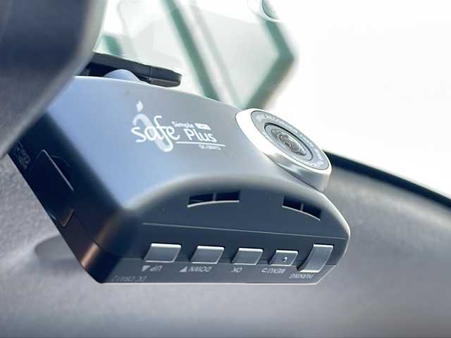 トヨタ タンク カスタムG－T 山口県 2016(平28)年 6.8万km パールホワイトⅢ 純正SDナビ【NSZT-W66T】/・Bluetooth接続/・フルセグTV/・DVD再生機能有/・AM/FM/バックカメラ/ETC/ドライブレコーダー/スマートアシスト/・衝突警報機能/・衝突回避支援ブレーキ機能/・誤発進抑制制御機能/・後方誤発進抑制制御機能/・レーダークルーズコントロール/・車線逸脱警報機能/・先行車発進お知らせ機能/シートヒーター/純正フロアマット/スマートキー/プッシュスタート/スペアキー1本/両側パワースライドドア/純正LEDライト/純正15インチアルミホイール/ドアバイザー/ウィンカーミラー