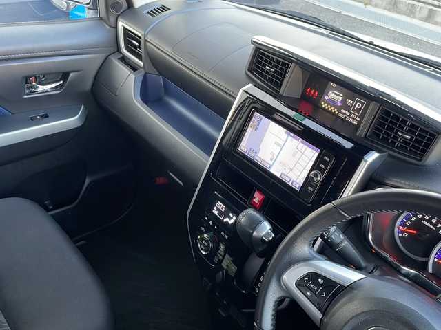 トヨタ タンク カスタムG－T 山口県 2016(平28)年 6.8万km パールホワイトⅢ 純正SDナビ【NSZT-W66T】/・Bluetooth接続/・フルセグTV/・DVD再生機能有/・AM/FM/バックカメラ/ETC/ドライブレコーダー/スマートアシスト/・衝突警報機能/・衝突回避支援ブレーキ機能/・誤発進抑制制御機能/・後方誤発進抑制制御機能/・レーダークルーズコントロール/・車線逸脱警報機能/・先行車発進お知らせ機能/シートヒーター/純正フロアマット/スマートキー/プッシュスタート/スペアキー1本/両側パワースライドドア/純正LEDライト/純正15インチアルミホイール/ドアバイザー/ウィンカーミラー