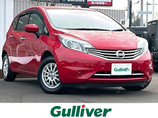 日産 ノート メダリスト X FOUR Vセレ+セーフティⅡ 道央・札幌 2016(平28)年 2.5万km バーニングレッド 純正HDDナビ　MC315D-w/（BT＆CD＆DVD＆フルセグ＆USB）/ワンオーナー/全方位カメラ/前方ドライブレコーダー/社外ETC/レーンキープアシスト/横滑り防止装置/エマージェンシーブレーキ/純正スタッドレスタイヤ積載(185/70R14)/LEDヘッドライト/オートライト/電動格納ミラー/純正フロアマット/フルフラットシート/ベンチシート/ステアリングスイッチ/コーナーセンサー（前後）