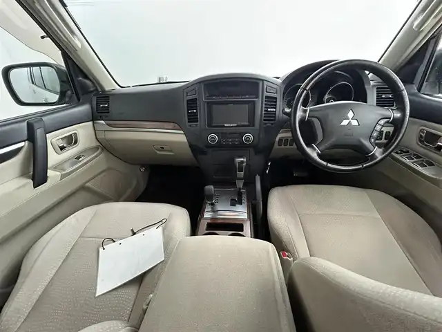 三菱 パジェロ ロング エクシード 岩手県 2008(平20)年 8.9万km ウォームホワイトパール 4WD/サンルーフ/社外ナビ/→フルセグTV/Bluetooth/CD/AUX/バックカメラ/リアヒーター/ETC/MTモード付/センターデフロック/背面タイヤ/オートライト/HIDヘッドライト/フォグライト/〇パワーステアリング/〇純正フロアマット/〇ドアバイザー/〇ウインカーミラー/取扱説明書