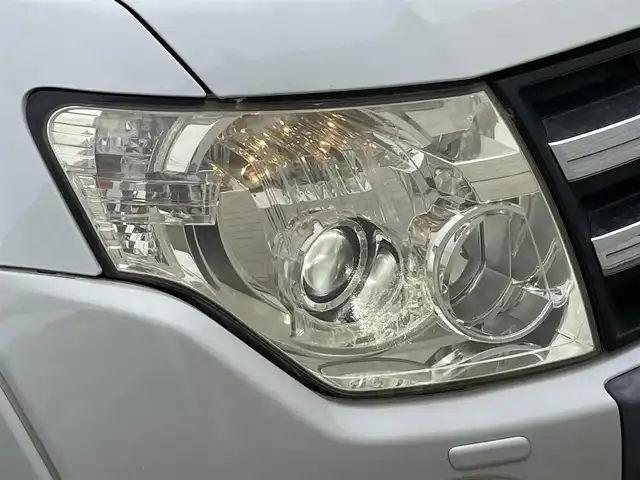 三菱 パジェロ ロング エクシード 岩手県 2008(平20)年 8.9万km ウォームホワイトパール 4WD/サンルーフ/社外ナビ/→フルセグTV/Bluetooth/CD/AUX/バックカメラ/クルーズコントロール/リアヒーター/ETC/MTモード付/センターデフロック/背面タイヤ/オートライト/HIDヘッドライト/フォグライト/〇パワーステアリング/〇純正フロアマット/〇ドアバイザー/〇ウインカーミラー/取扱説明書