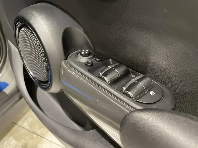 ＭＩＮＩ ＢＭＷ ミニ クーパー 熊本県 2014(平26)年 5.6万km ムーンウォークグレーメタリック ・スマートキー/・プッシュスタート/・純正HDDナビ/　【Bluetooth・USB・MSV】/・社外フルセグTV/・バックカメラ/・ETC/・ドライブレコーダー(前後録画)/・LEDヘッドランプ/・LEDフォグランプ/・純正マット