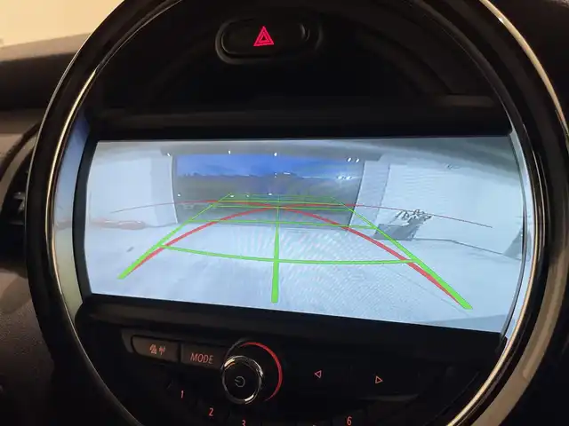 ＭＩＮＩ ＢＭＷ ミニ クーパー 熊本県 2014(平26)年 5.6万km ムーンウォークグレーメタリック ・スマートキー/・プッシュスタート/・純正HDDナビ/　【Bluetooth・USB・MSV】/・社外フルセグTV/・バックカメラ/・ETC/・ドライブレコーダー(前後録画)/・LEDヘッドランプ/・LEDフォグランプ/・純正マット