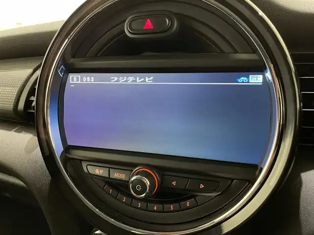 ＭＩＮＩ ＢＭＷ ミニ クーパー 熊本県 2014(平26)年 5.6万km ムーンウォークグレーメタリック ・スマートキー/・プッシュスタート/・純正HDDナビ/　【Bluetooth・USB・MSV】/・社外フルセグTV/・バックカメラ/・ETC/・ドライブレコーダー(前後録画)/・LEDヘッドランプ/・LEDフォグランプ/・純正マット