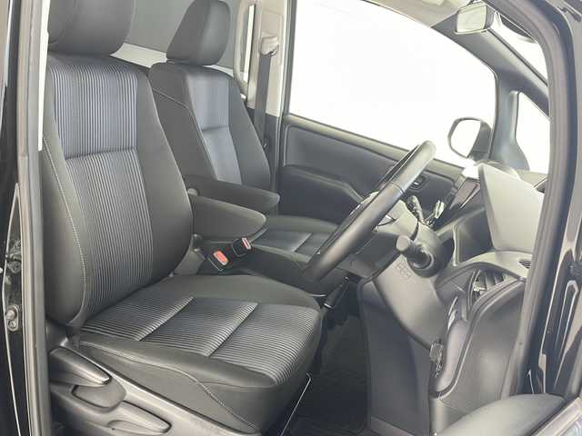 トヨタ ヴォクシー ZS 煌 沖縄県 2016(平28)年 6.2万km ブラック アルパイン9インチナビ/（フルセグTV　DVD　Bluetooth）/バックカメラ/ETC/アルパインフリップダウンモニター/トヨタセーフティセンス/両側パワースライドドア/モデリスタエアロ/ステアリングスイッチ/スマートキー/プッシュスタート/ドアバイザー/サンシェード/純正フロアマット/LEDヘッドライト/オートライト