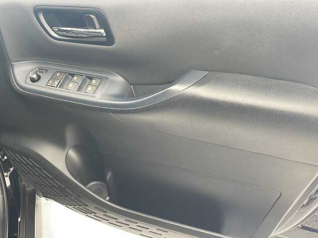 トヨタ ヴォクシー ZS 煌 沖縄県 2016(平28)年 6.2万km ブラック アルパイン9インチナビ/（フルセグTV　DVD　Bluetooth）/バックカメラ/ETC/アルパインフリップダウンモニター/トヨタセーフティセンス/両側パワースライドドア/モデリスタエアロ/ステアリングスイッチ/スマートキー/プッシュスタート/ドアバイザー/サンシェード/純正フロアマット/LEDヘッドライト/オートライト
