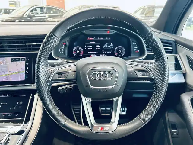 アウディ Ｑ７ 45 Sラインリミテッド 大阪府 2020(令2)年 4.2万km デイトナグレーパールエフェクト バーチャルコックピット/黒革/パワーシート/シートヒーター/Dシートメモリ/純正ナビ/TV/360度カメラ/applecarplay/ACC/サイドアシスト/電動リアゲート/電動格納サードシート/純正21インチAW/マトリクスLED/パドルシフト/ETC