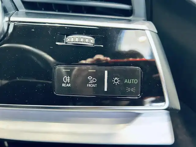 アウディ Ｑ７ 45 Sラインリミテッド 大阪府 2020(令2)年 4.2万km デイトナグレーパールエフェクト バーチャルコックピット/黒革/パワーシート/シートヒーター/Dシートメモリ/純正ナビ/TV/360度カメラ/applecarplay/ACC/サイドアシスト/電動リアゲート/電動格納サードシート/純正21インチAW/マトリクスLED/パドルシフト/ETC