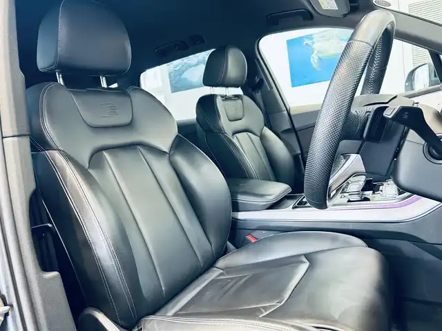 アウディ Ｑ７ 45 Sラインリミテッド 大阪府 2020(令2)年 4.2万km デイトナグレーパールエフェクト バーチャルコックピット/黒革/パワーシート/シートヒーター/Dシートメモリ/純正ナビ/TV/360度カメラ/applecarplay/ACC/サイドアシスト/電動リアゲート/電動格納サードシート/純正21インチAW/マトリクスLED/パドルシフト/ETC