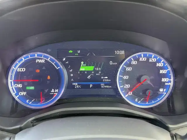 トヨタ クラウン ハイブリッド RS 和歌山県 2019(平31)年 18.8万km ホワイトパールクリスタルシャイン 純正ナビ/（AM/FM/DVD/CD/USB/Miracast/フルセグTV/Bluetooth/AUX)/ワンオーナー/プリクラッシュセーフティ/クリアランスソナー/パーキングサポート/ロードサインアシスト/レーンキープアシスト（操舵支援有）/シートヒーター/エアシート/ハンドルヒーター/D/Nパワーシート/電子パーキング/前後ドライブレコーダー/社外レーダー/EV/オートライト/純正アルミホイール/純正フロアマット/保証書/取扱説明書