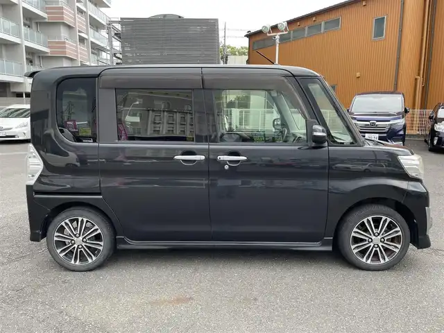 ダイハツ タント カスタム RS SA 静岡県 2014(平26)年 7.9万km ブラックマイカメタリック ワンオーナー/純正SDナビ・フルセグTV/DVD/CD/USB/SD/Bluetooth/バックカメラ/両側パワースライド/スマートアシスト（衝突回避支援システム）/・低速域衝突回避支援ブレーキ機能/・誤発進抑制制御機能/・先行車発進お知らせ機能/・VSC/・TRC/純正エアロ/純正15インチAW/LEDライト/スマートキー/スペアキー/プッシュスタート/新車時保証書/取扱説明書