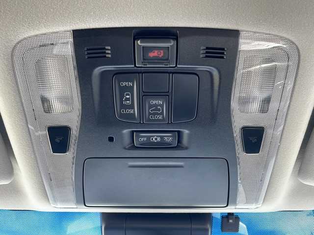 トヨタ ヴェルファイア Z 沖縄県 2019(令1)年 6万km ブラック アルパインナビ・TV・Bluetooth・CD・DVD/バックカメラ/ETC/パワースライドドア/ツインムーンルーフ/クルーズコントロール/オートライト/衝突軽減システム/レーンキープアシスト/クリアランスソナー/電子サイドブレーキ/オートホールド/ステアリングスイッチ/LEDヘッドライト