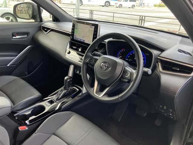 トヨタ カローラ クロス ハイブリッド Z 神奈川県 2023(令5)年 1.5万km アティチュードブラックマイカ ワンオーナー/新車保証書/取扱説明書/スマートキー/スペアキー/
