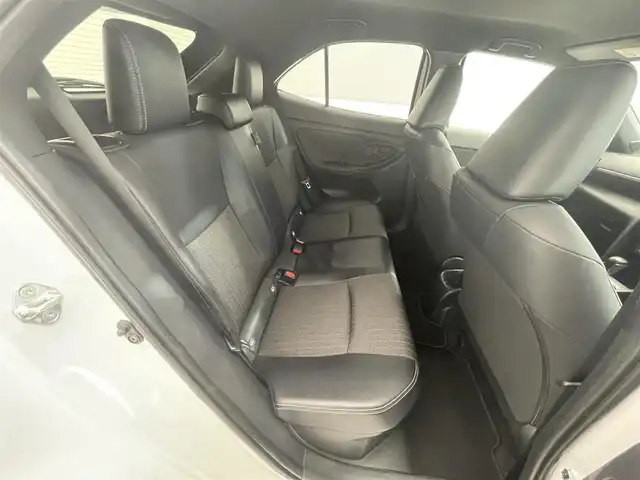 トヨタ ヤリスクロス ハイブリッド Z 滋賀県 2023(令5)年 4.6万km ブラックマイカ/プラチナホワイトパールマイカ 純正8型ナビ付ディスプレイオーディオ/Bluetooth/USB//全方位カメラ/ハーフレザーシート/パワーシート/シートヒーター/LEDヘッドライト/オートマチックハイビーム/追従付クルーズコントロール/ステアリングヒーター/電動パーキング/オートホールド/BSM/純正18AW/ETC