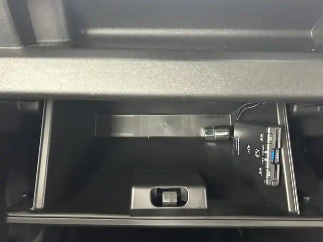 スズキ ジムニー XC 熊本県 2022(令4)年 2.9万km ブリスクブルーメタリック/ブラック2トーンルーフ 社外マフラー　/社外テール　/社外ナビSL3122NV（ＣＤ・ＤＶＤ・フルセグ・ＢＴ・ＳＤ）/ミラー型社外前後ドライブレコーダー　/ＥＴＣ　/前席シートヒーター　/クルーズコントロール/スズキセーフティサポート/・デュアルセンサーブレーキサポート/・誤発進制御機能/・車線逸脱警報機能/・ふらつき警報機能/・ハイビームアシスト/・先行車発進お知らせ機能/・標識認識システム/横滑り防止/ダウンヒルアシスト/アイドリングストップ/純正フロアマット/WORK16インチAW/オートライト/LEDヘッドライト/フォグランプ/スマートキー/プッシュスタート/スペアキー1本/保証書/取扱説明書