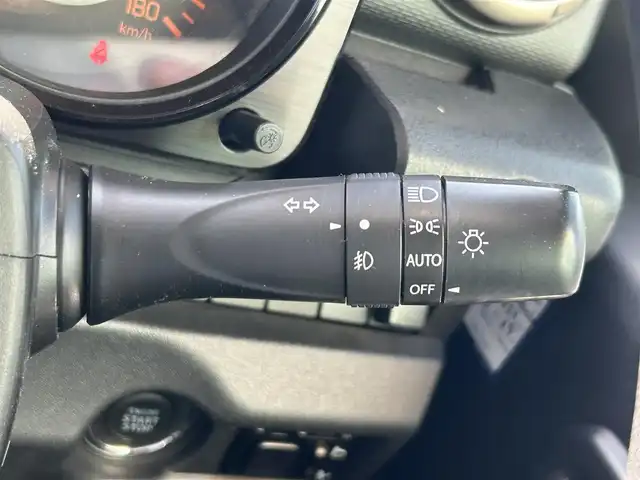 スズキ ジムニー シエラ JC 和歌山県 2019(平31)年 4.7万km ジャングルグリーン 5MT/社外8インチナビ/フルセグTV/衝突軽減ブレーキ/クルーズコントロール/純正フロアマット/純正アルミホイール/LEDヘッドライト/オートライト