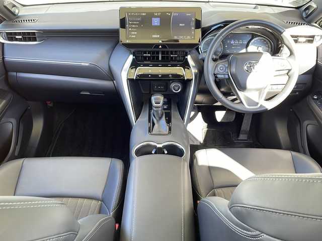 トヨタ ハリアー 静岡県 2020(令2)年 4.5万km ホワイトパールクリスタルシャイン 純正ナビ/ラジオ/USB/Bluetooth/AUX/Miracast/フルセグ/主要装備/・全方位カメラ　/・レーダークルーズコントロール　/・ＢＳＭ　/・サンルーフ　/・オートハイビーム　/・ヘッドアップディスプレイ　/・テレスコピック　/・ＥＴＣ２．０　/・デジタルインナーミラー　/・ＳＯＳコール　/・コーナーセンサー/・調光パノラマルーフ/・オートホールド/・JBLスピーカー/・プッシュスタート/・ヒーデッドドアミラー/・衝突軽減システム/・純正フロアマット/・純正LEDライト/・パワーバックドア