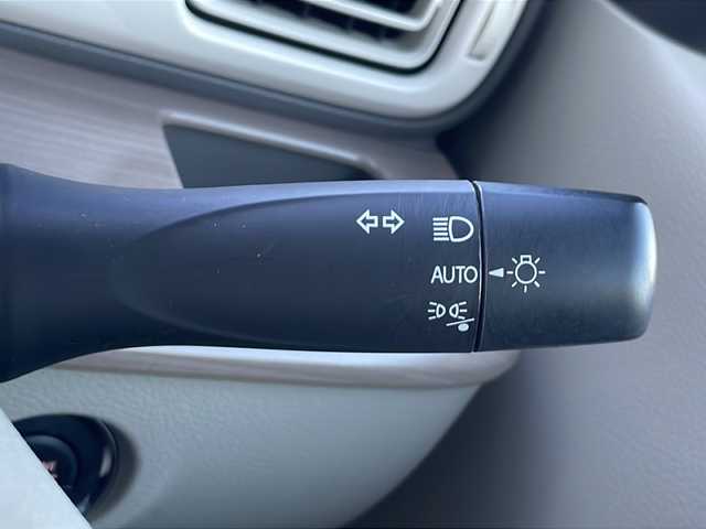 スズキ ラパン X 山口県 2022(令4)年 3.7万km ピュアホワイトP ワンオーナー/純正ディスプレイオーディオ/・Bluetooth接続オーディオ/・USB接続/・Apple CarPlay/・Android　Auto/バックカメラ/ETC/スズキセーフティサポート/・デュアルセンサーブレーキサポート/・誤発進抑制制御/・車線逸脱警報/・ふらつき警報機能/・先行車発進お知らせ機能/・後退時ブレーキサポート/・後方誤発進抑制制御/・リヤパーキングセンサー/純正LEDヘッドライト/オートライト/プッシュスタート/スマートキー/スペアキー有/取扱説明書/保証書